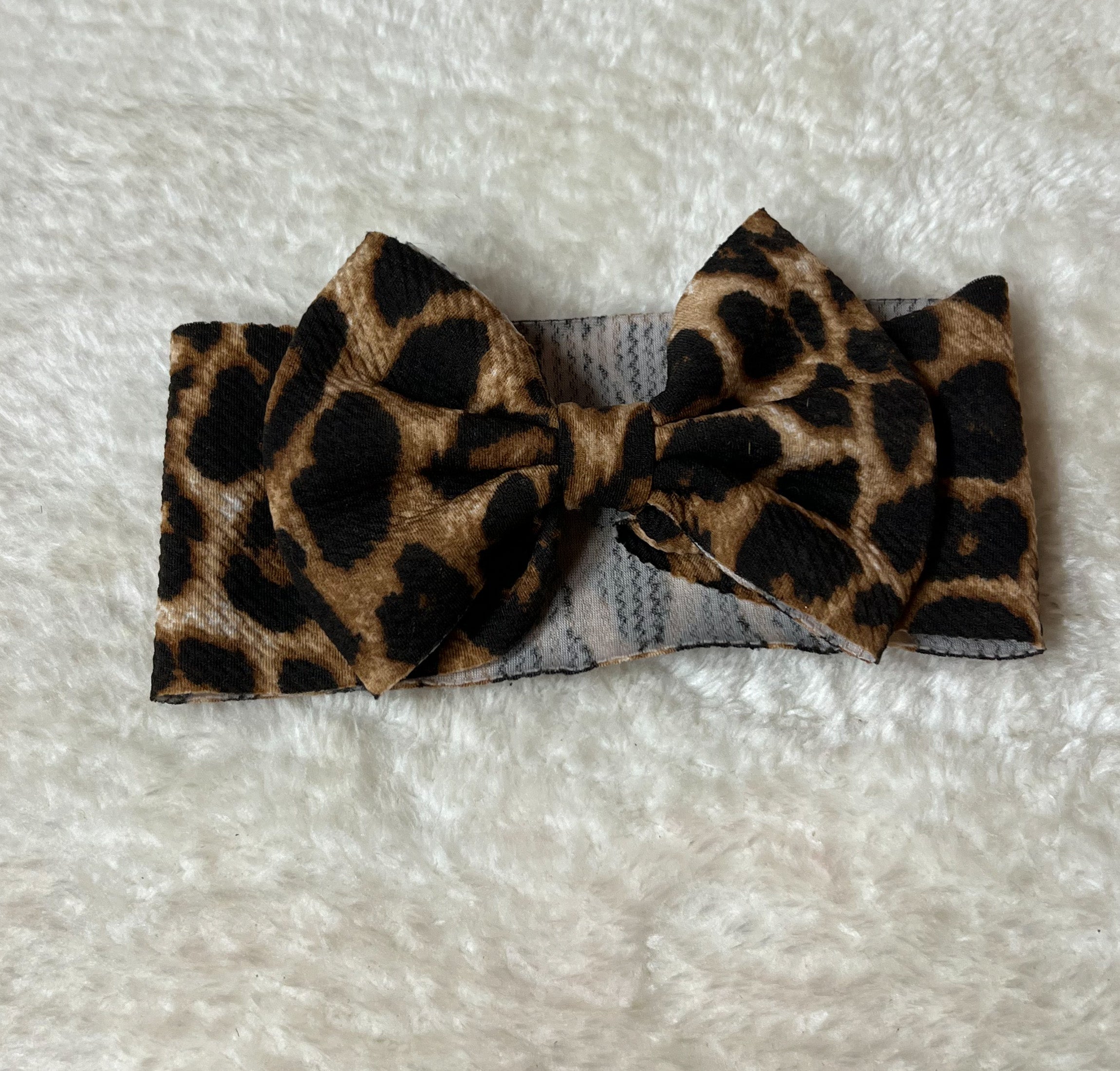 Leopard Bow