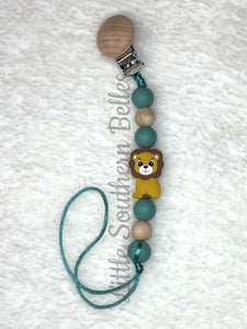 Mighty Lion Paci Clip